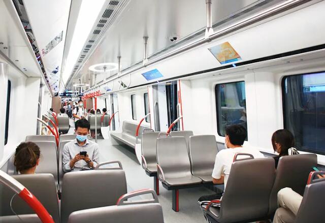 廣州18號(hào)線列車(chē)車(chē)廂